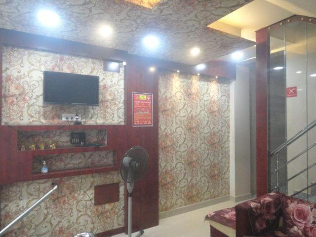 Hotel Bleue Mont Varanasi Ngoại thất bức ảnh