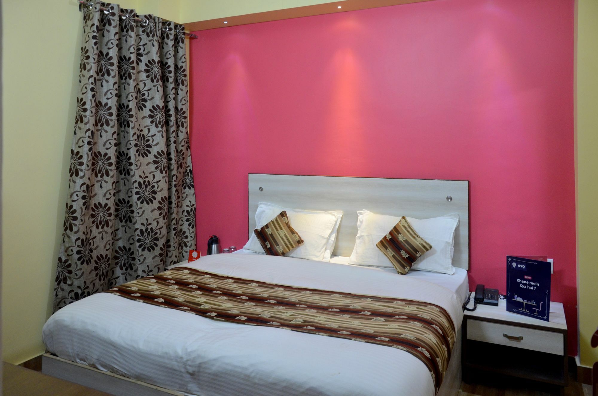 Hotel Bleue Mont Varanasi Ngoại thất bức ảnh